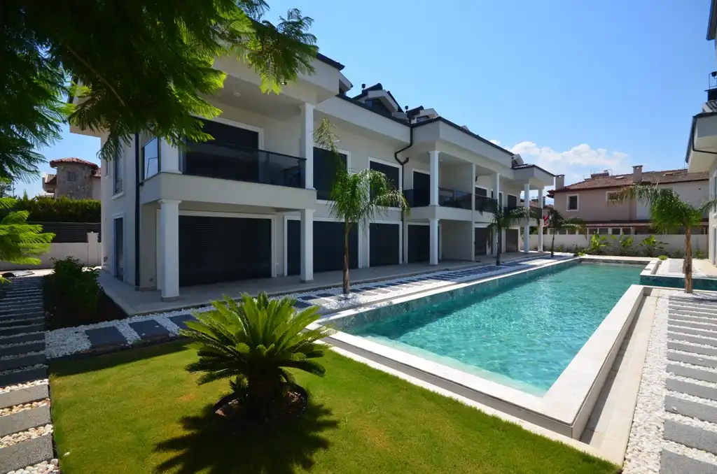 Изображение Новая квартира 4+1 в уникальном комплексе в Фетхие в 10 минутах от пляжа